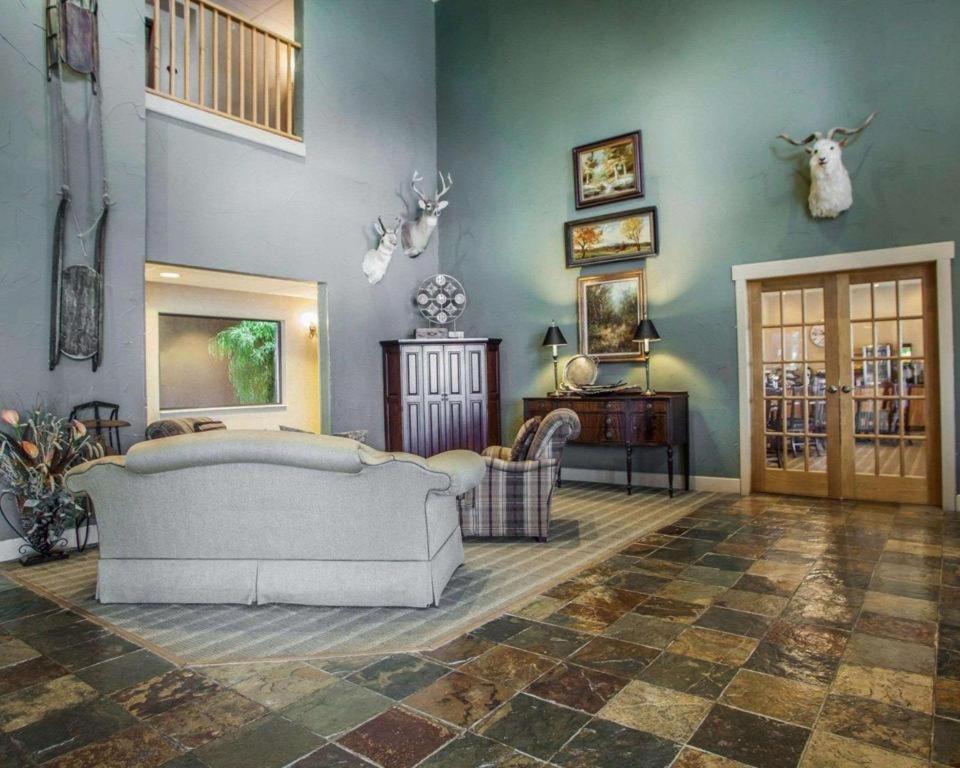 Comfort Inn & Suites Macon Экстерьер фото
